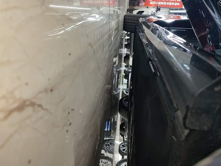 Фото 21 - Audi A6L