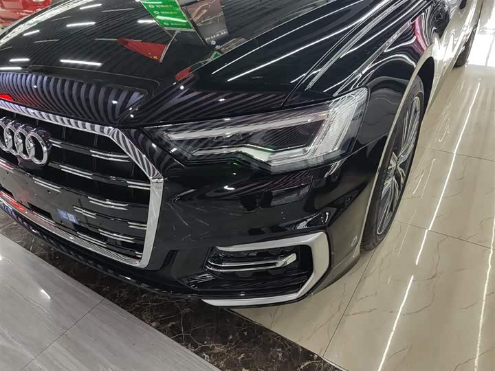 Фото 24 - Audi A6L