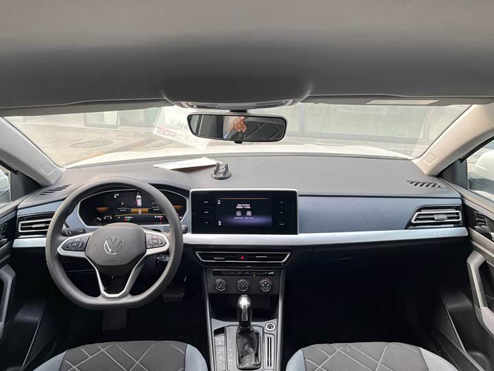 Фото 11 - Volkswagen Lavida