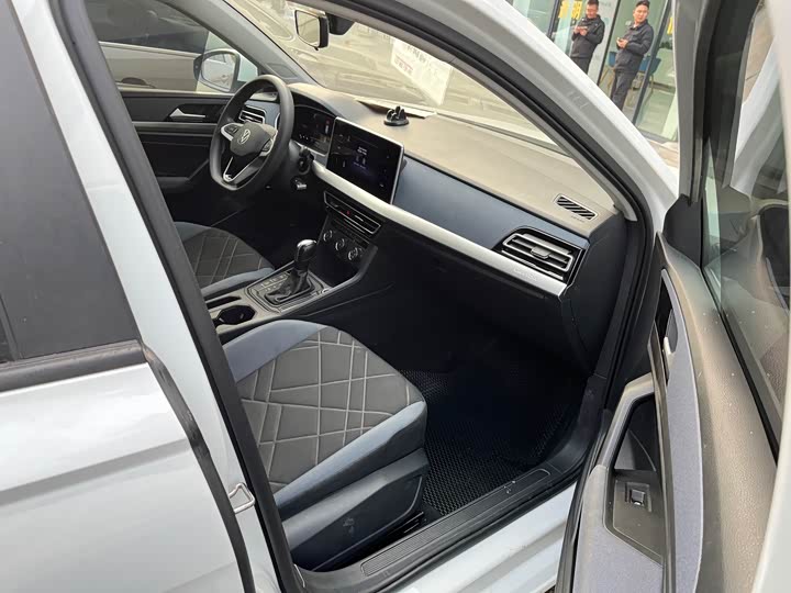 Фото 5 - Volkswagen Lavida