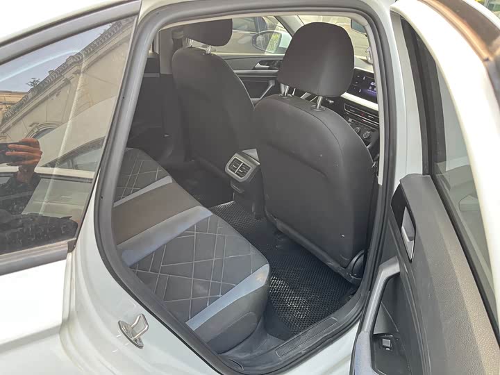 Фото 7 - Volkswagen Lavida