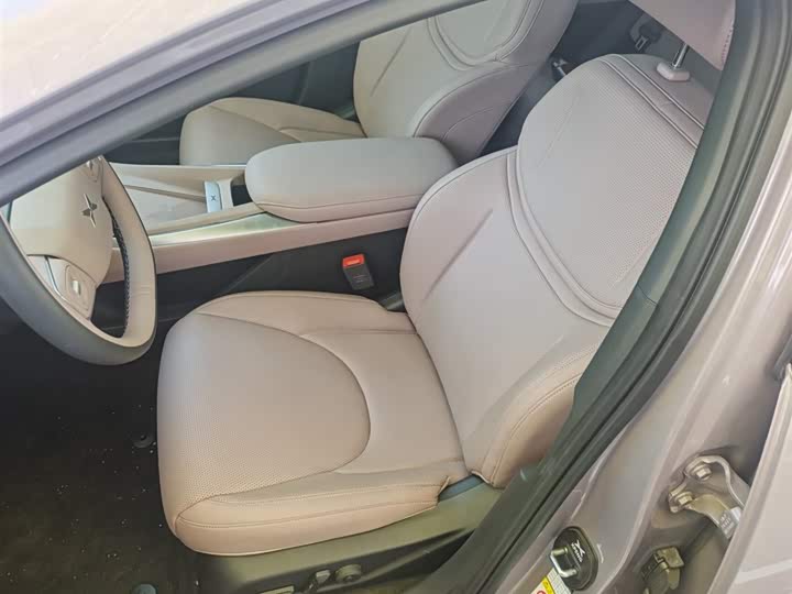 Фото 7 - XPeng Mona M03