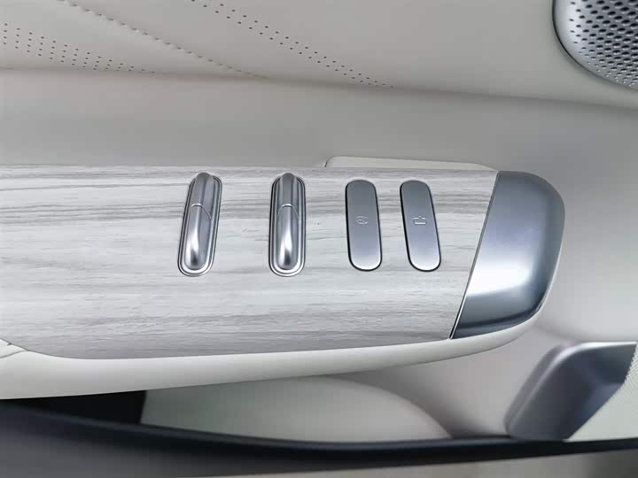 Фото 19 - Changan Qiyuan (Nevo) E07