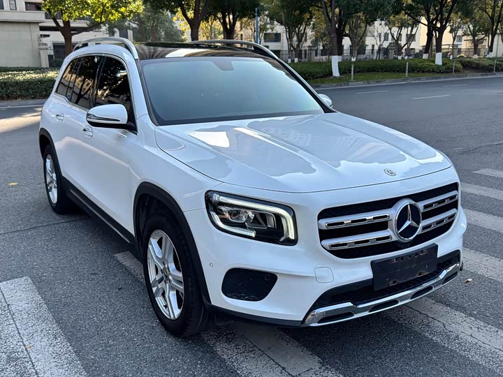 Фото 3 - Mercedes-Benz GLB-Class