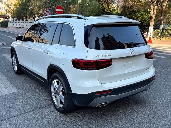 Фото 6 - Mercedes-Benz GLB-Class