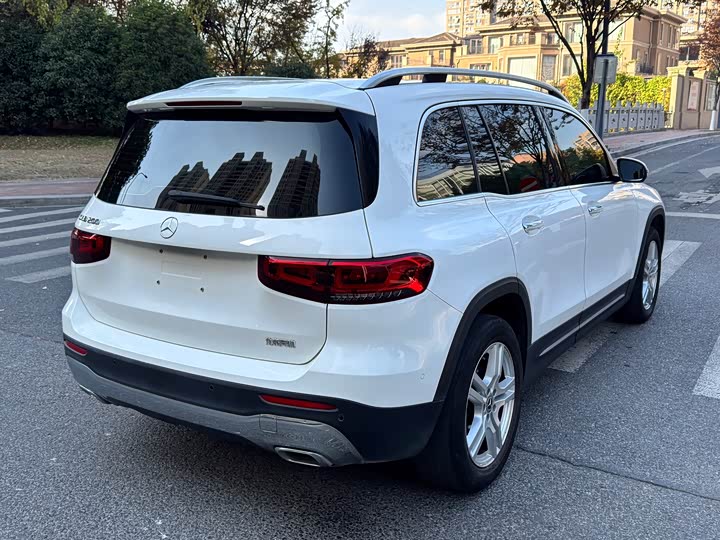 Фото 7 - Mercedes-Benz GLB-Class