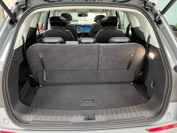 Фото 17 - Ford Edge