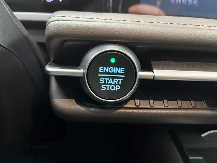 Фото 4 - Ford Edge