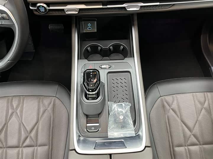 Фото 5 - Ford Edge