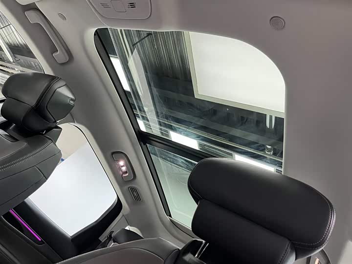 Фото 9 - Ford Edge