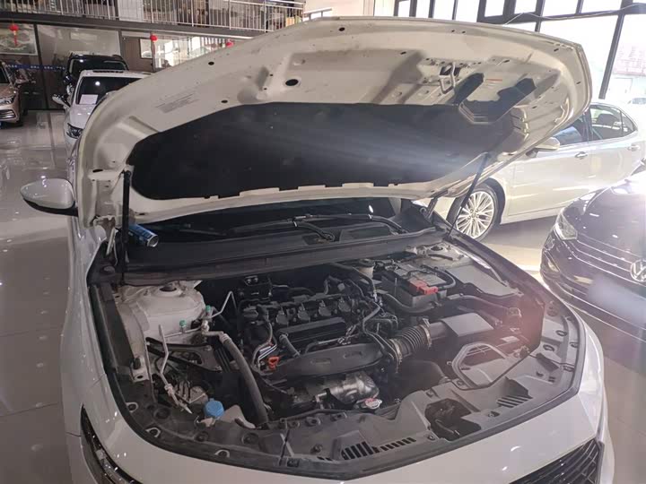 Фото 20 - Honda Accord