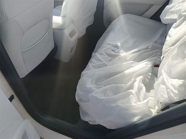 Фото 17 - Geely Galaxy Geome