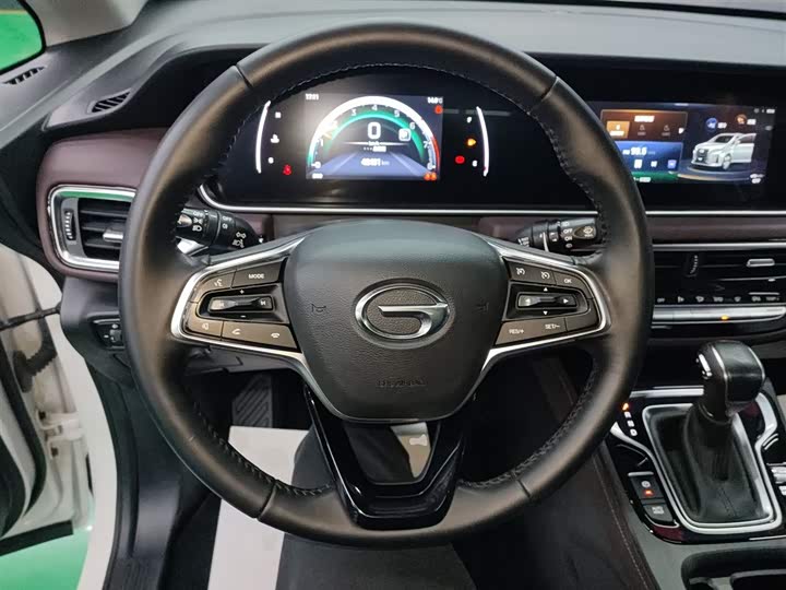 Фото 11 - GAC Trumpchi M6