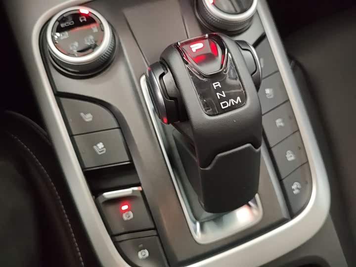 Фото 14 - Tank 300