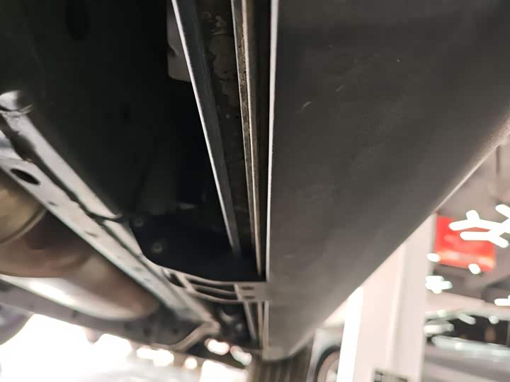 Фото 21 - Tank 300