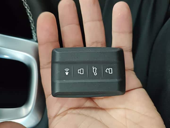 Фото 9 - Tank 300