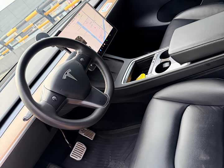 Фото 8 - Tesla Model Y