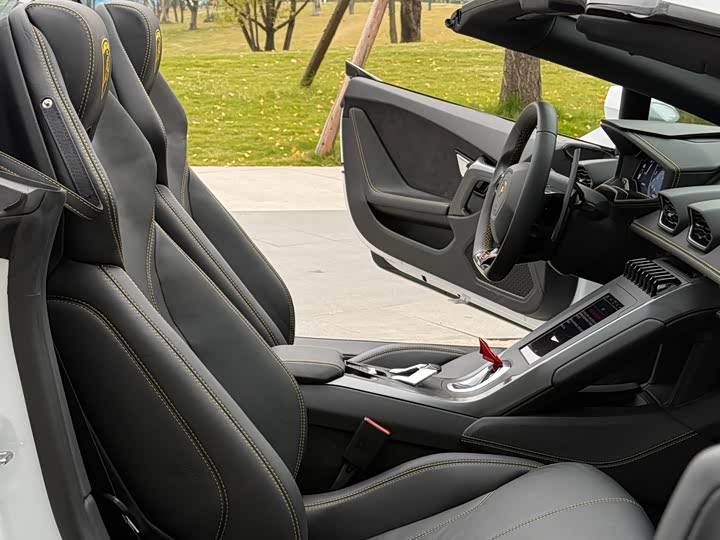 Фото 12 - Lamborghini Huracán