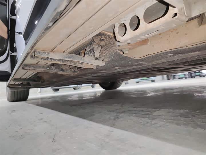 Фото 18 - Denza N7