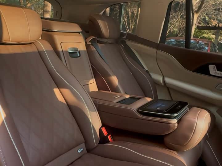 Фото 8 - Mercedes-Benz GLS-Class