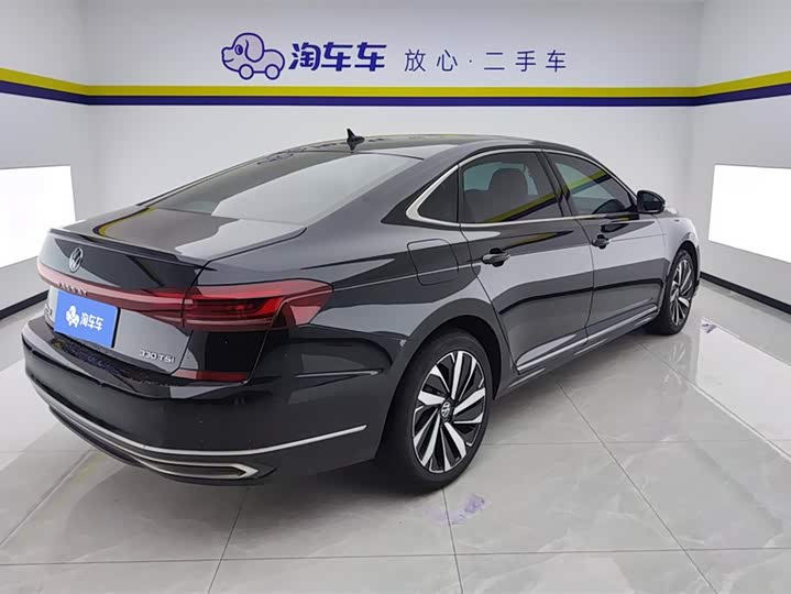 Фото 3 - Volkswagen Passat