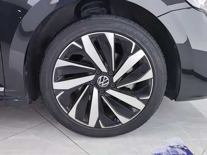 Фото 6 - Volkswagen Passat