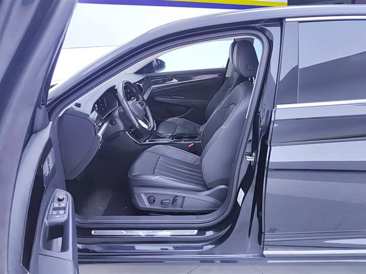 Фото 9 - Volkswagen Passat