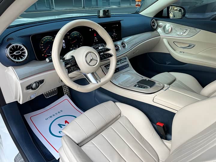 Фото 6 - Mercedes-Benz E-Class