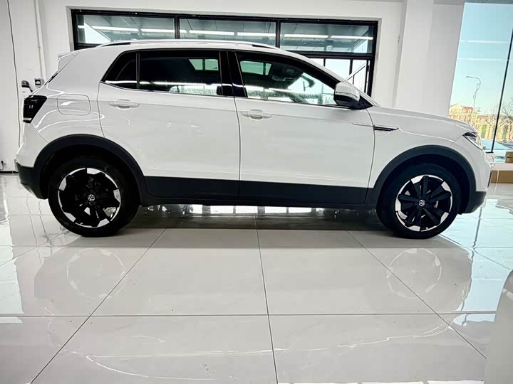 Фото 7 - Volkswagen Tacqua