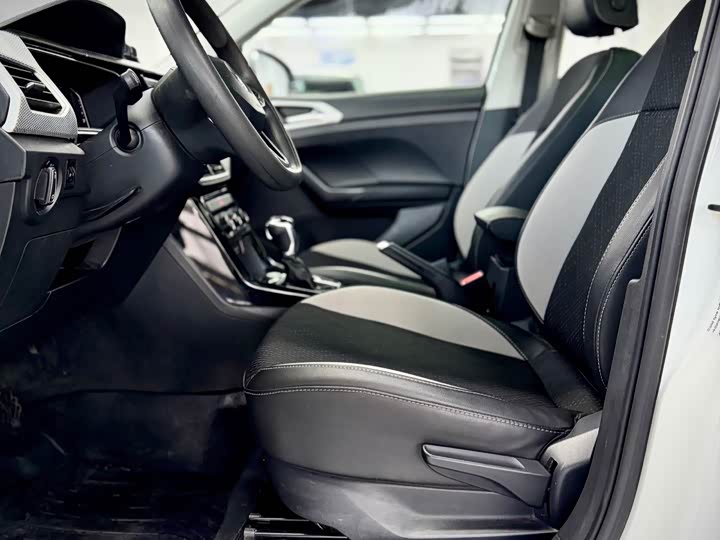 Фото 9 - Volkswagen Tacqua