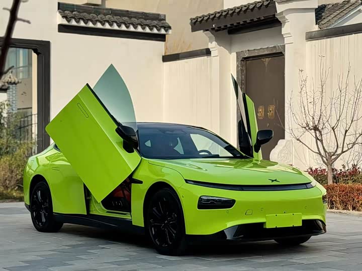 Фото 3 - XPeng P7