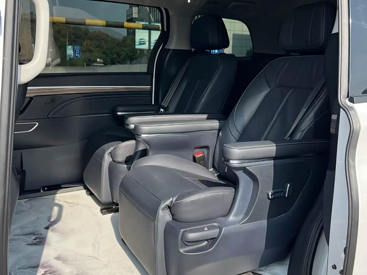 Фото 5 - GAC Trumpchi M8