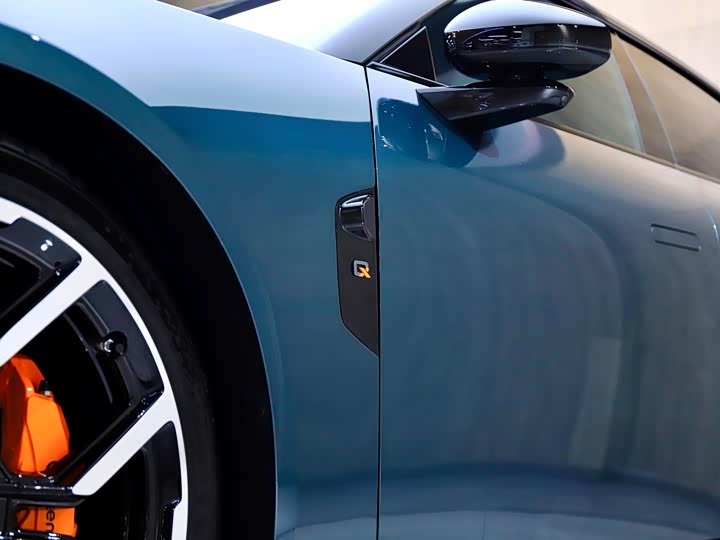 Фото 10 - XPeng P7