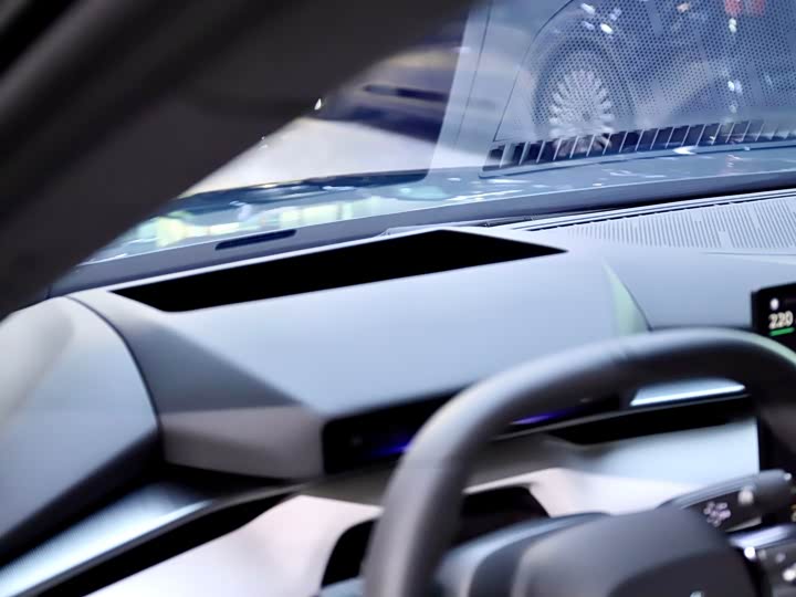 Фото 22 - XPeng P7