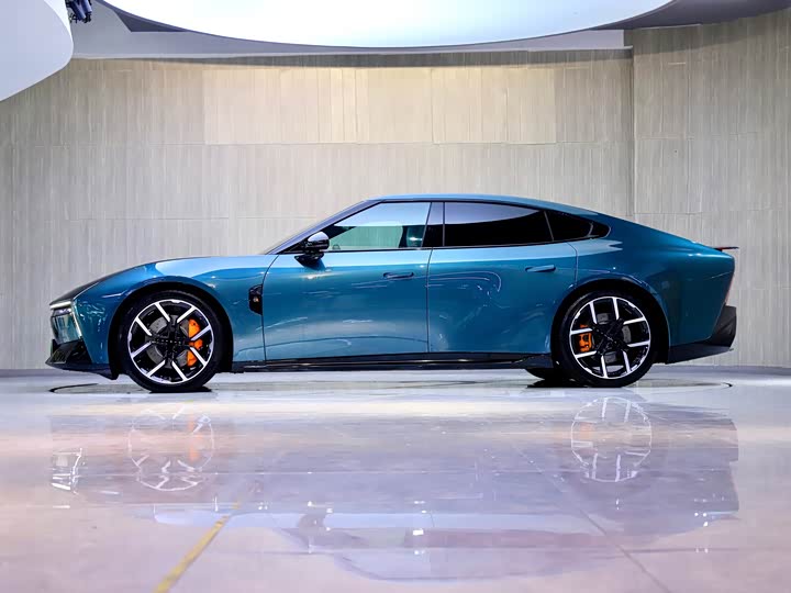 Фото 4 - XPeng P7