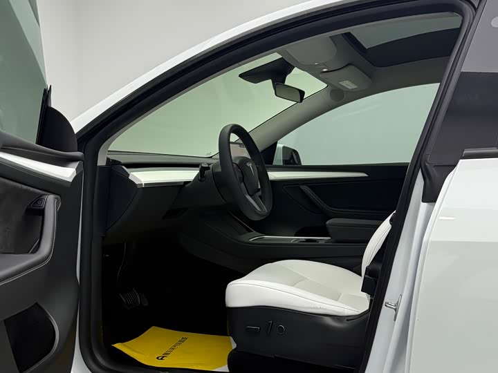 Фото 7 - Tesla Model Y