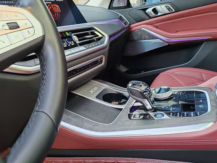 Фото 14 - BMW X5