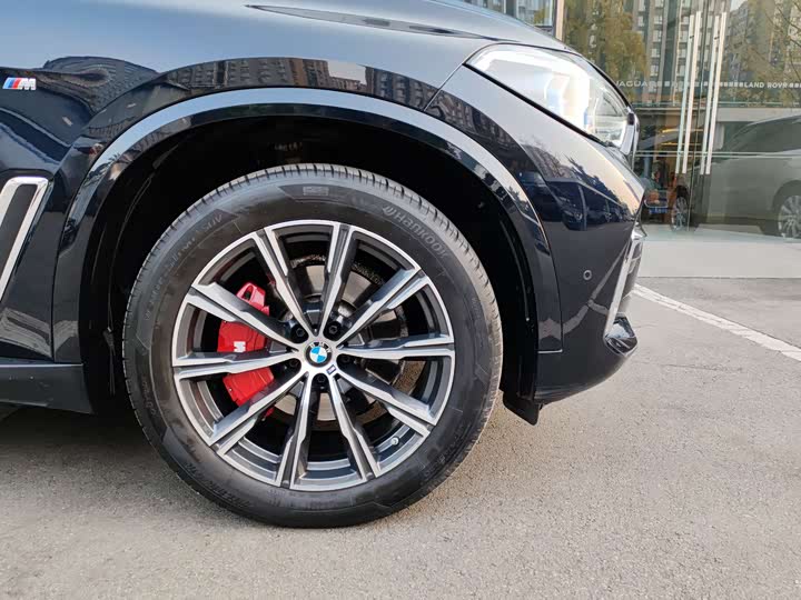 Фото 15 - BMW X5