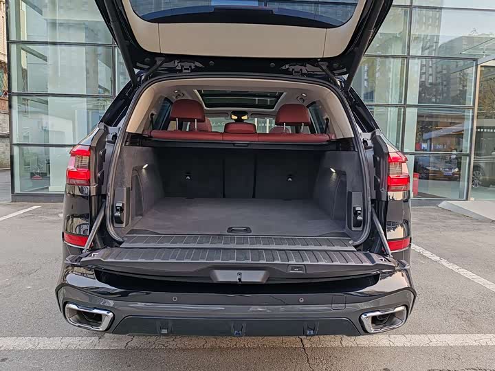 Фото 17 - BMW X5