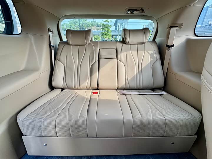 Фото 17 - Buick GL8 Hybrid