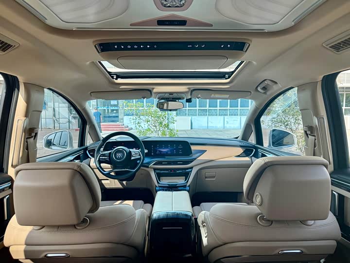 Фото 9 - Buick GL8 Hybrid