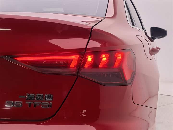 Фото 18 - Audi A3