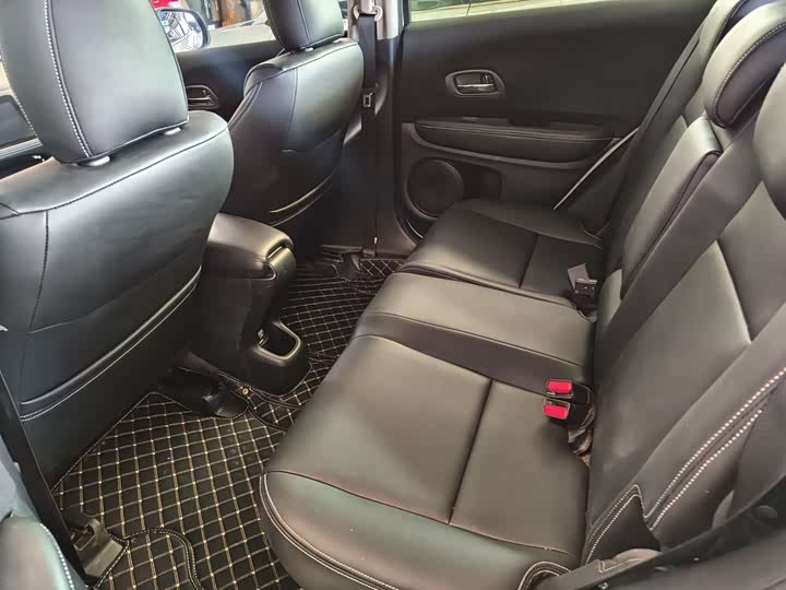 Фото 5 - Honda Vezel