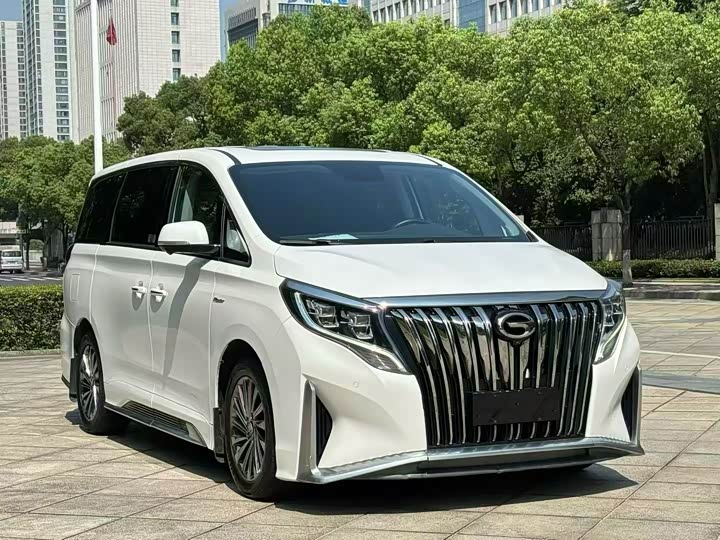 Фото 3 - GAC Trumpchi M8