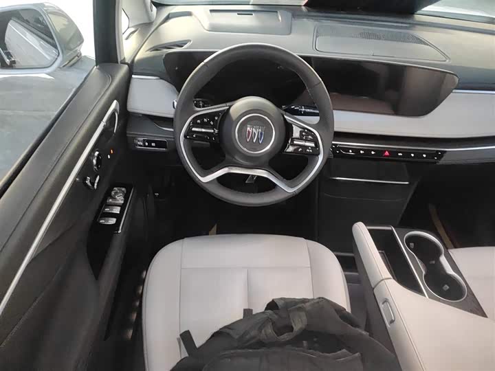 Фото 17 - Buick GL8 ES