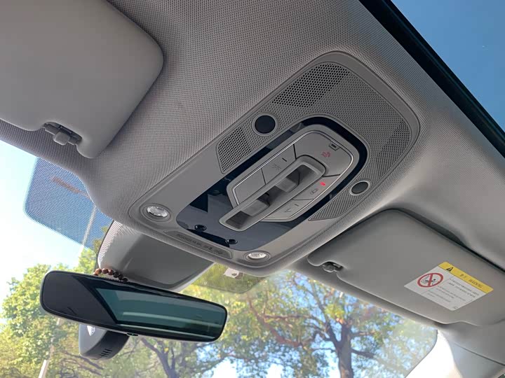 Фото 26 - Audi Q5L