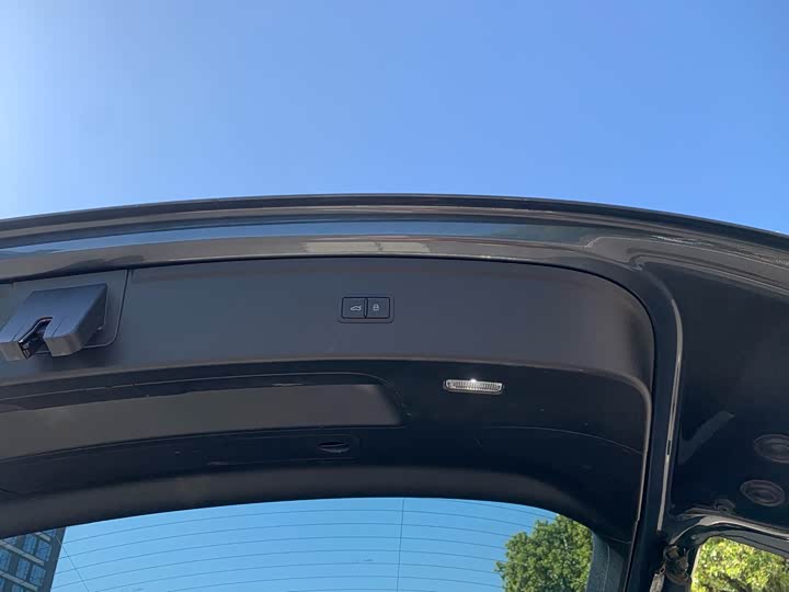 Фото 8 - Audi Q5L