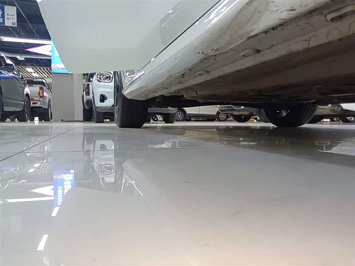 Фото 21 - MG Motor 5