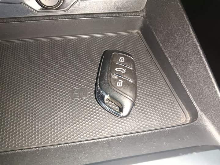 Фото 9 - MG Motor 5