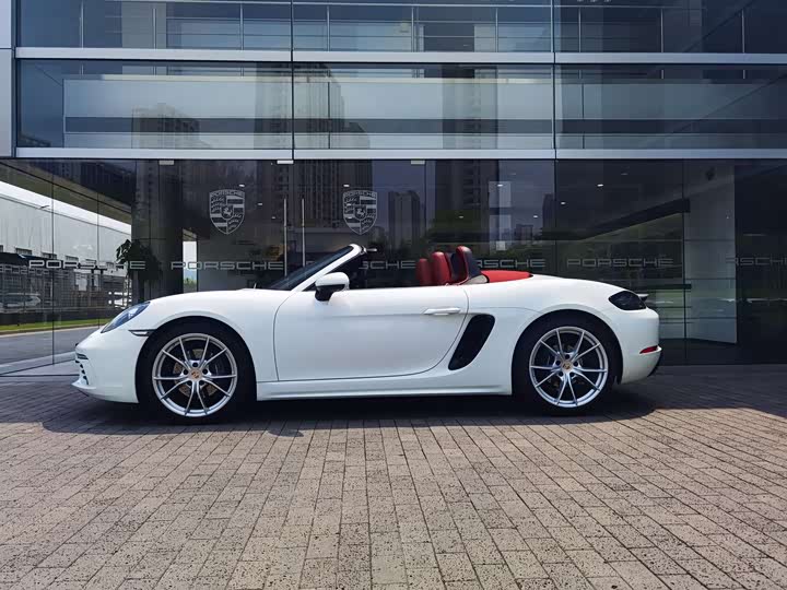 Фото 3 - Porsche 718